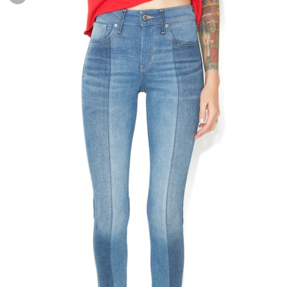 Levi jeans